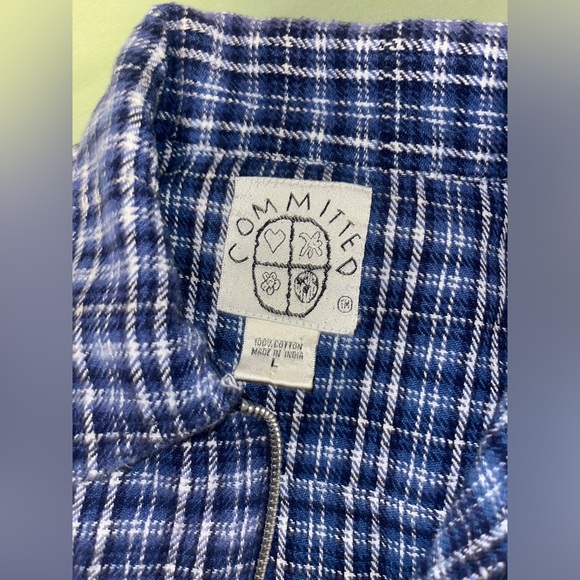 Blue plaid light weight jacket - Picture 2 of 2